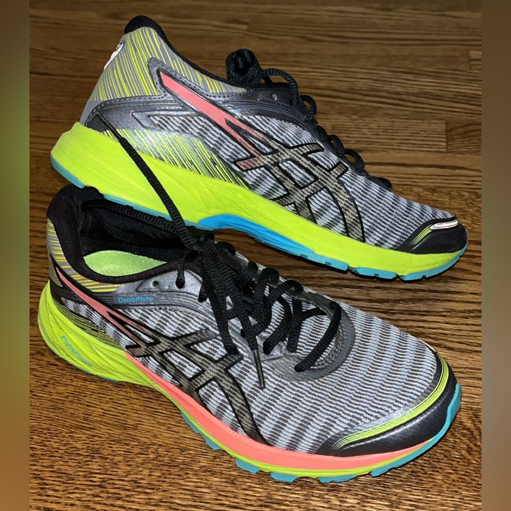 ASICS Women’s Size 8 Neon Athletic Shoes